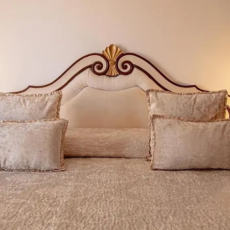 Elegant Elite Palace Apartment