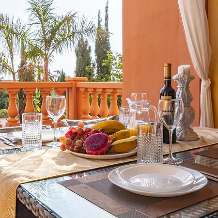 Elegant Elite Palace Apartment