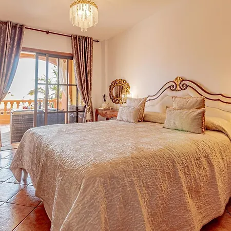 Elegant Elite Palace Apartment Daire Costa Adeje
